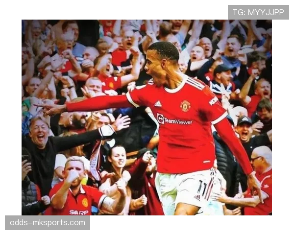 曼联的问题，不是重建太慢，而是方向不清